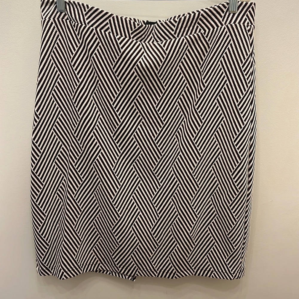 Burgundy and Black Pattern Maeve Skirt